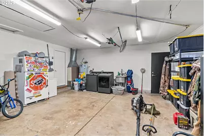 125 Crona St, Junction City, OR 97448 - Photo 25