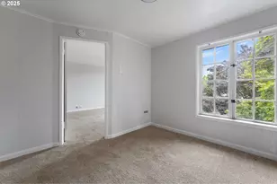 2406 SE Yamhill St, Portland, OR 97214 - Photo 21