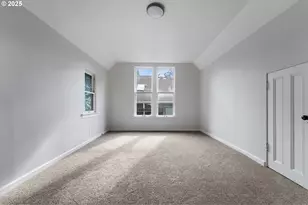 2406 SE Yamhill St, Portland, OR 97214 - Photo 17