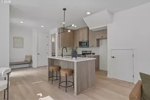 6179 N Albina Ave, Portland, OR 97217 - Photo 5