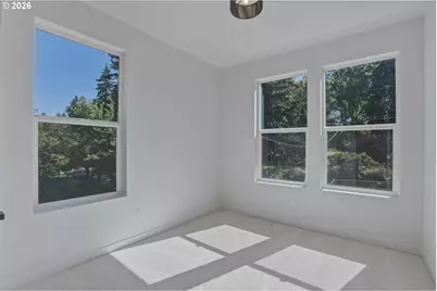 6179 N Albina Ave, Portland, OR 97217 - Photo 11