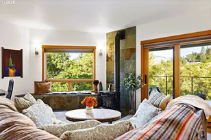 515 E 4th St, Hood River, OR 97031 - Photo 17