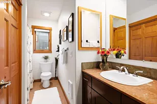 515 E 4th St, Hood River, OR 97031 - Photo 43