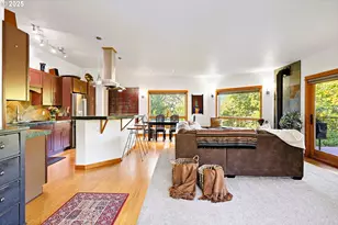 515 E 4th St, Hood River, OR 97031 - Photo 13