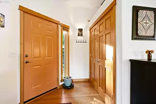 515 E 4th St, Hood River, OR 97031 - Photo 11