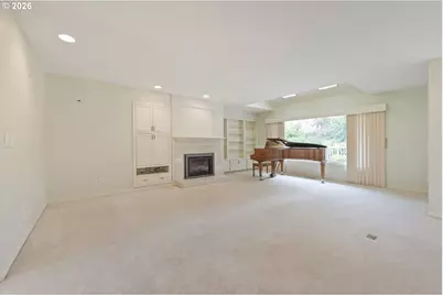 8220 SW Fairway Dr, Wilsonville, OR 97070 - Photo 5