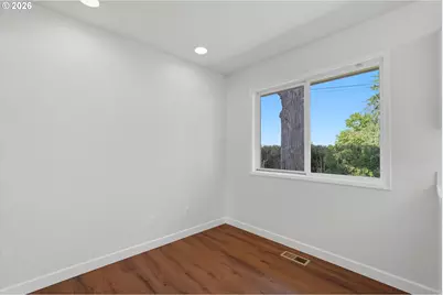 13001 NE Brazee St, Portland, OR 97230 - Photo 15