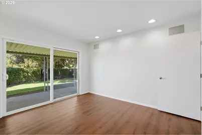 13001 NE Brazee St, Portland, OR 97230 - Photo 13