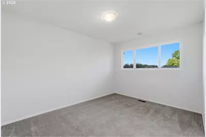 13001 NE Brazee St, Portland, OR 97230 - Photo 17