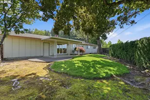 13001 NE Brazee St, Portland, OR 97230 - Photo 25
