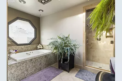 3939 N Marine Dr #8, Portland, OR 97217 - Photo 23