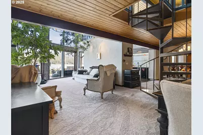 3939 N Marine Dr #8, Portland, OR 97217 - Photo 3