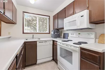 600 Cherry Dr #8, Eugene, OR 97401 - Photo 15