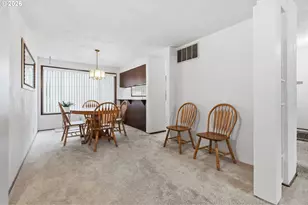 600 Cherry Dr, Eugene, OR 97401 - Photo 11