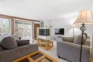 600 Cherry Dr, Eugene, OR 97401 - Photo 9