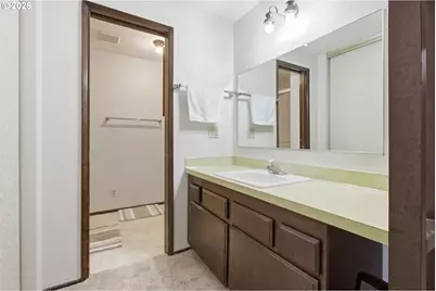 600 Cherry Dr #8, Eugene, OR 97401 - Photo 25