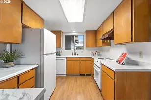 16590 SW King Charles Ave, King City, OR 97224 - Photo 15