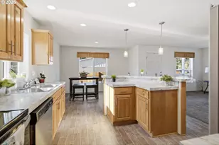 1423 31st St, Springfield, OR 97477 - Photo 11