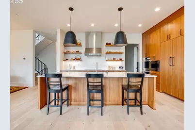 522 NE Province Dr, Camas, WA 98607 - Photo 5