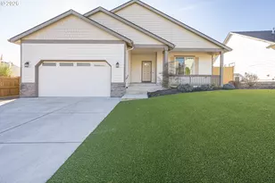 117 NW Cyn Crk Dr, McMinnville, OR 97128 - Photo 1