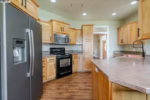 1140 46th Avenue, Sweet Home, OR 97386 - Photo 11