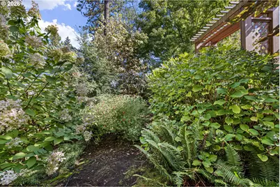85 W 35th Pl, Eugene, OR 97405 - Photo 37