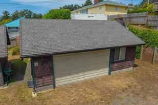 94255 3rd St, Gold Beach, OR 97444 - Photo 33