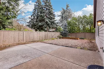 1020 N Juniper St, Canby, OR 97013 - Photo 33