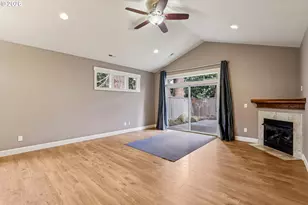 1020 N Juniper St, Canby, OR 97013 - Photo 5