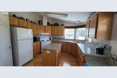 3220 Crescent Ave #62, Eugene, OR 97408 - Photo 7