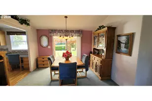 3220 Crescent Ave, Eugene, OR 97408 - Photo 11