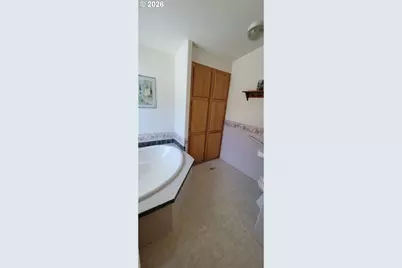 3220 Crescent Ave #62, Eugene, OR 97408 - Photo 17