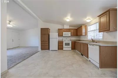 1699 N Terry St, Eugene, OR 97402 - Photo 15