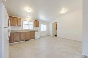 1699 N Terry St, Eugene, OR 97402 - Photo 13
