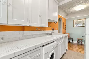 711 NE Randall Ave, Portland, OR 97232 - Photo 15