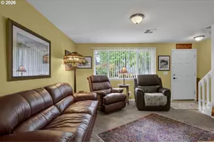 1522 E Washington Ave, Cottage Grove, OR 97424 - Photo 11