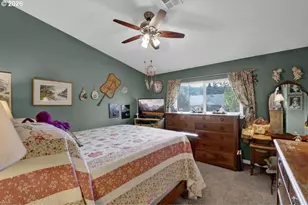 1522 E Washington Ave, Cottage Grove, OR 97424 - Photo 23