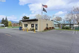 3666 Atkinson Dr, Hood River, OR 97031 - Photo 1