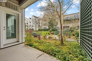 1710 S Harbor Way, Portland, OR 97201 - Photo 21