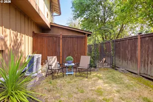 1369 City View St, Eugene, OR 97402 - Photo 31