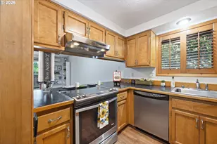1369 City View St, Eugene, OR 97402 - Photo 11