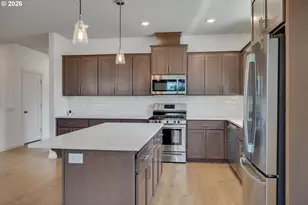 1917 N Hyssop St, Canby, OR 97013 - Photo 13