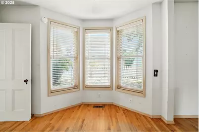 4272 SE Washington St, Portland, OR 97215 - Photo 19