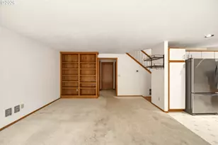 5002 SW Vacuna St, Portland, OR 97219 - Photo 9