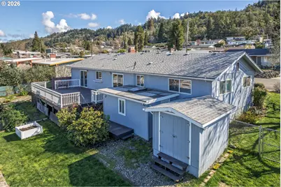 2488 W Lorraine Ave, Roseburg, OR 97471 - Photo 27