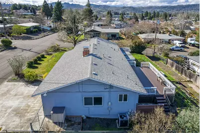 2488 W Lorraine Ave, Roseburg, OR 97471 - Photo 23