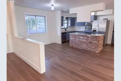 660 NE 20th Ave, Canby, OR 97013 - Photo 3