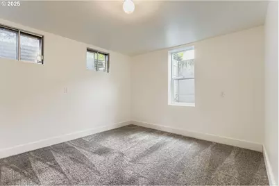 660 NE 20th Ave, Canby, OR 97013 - Photo 27