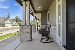 1582 Deschutes Ave, Eugene, OR 97408 - Photo 3