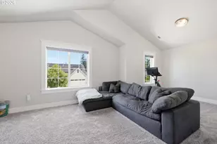 1582 Deschutes Ave, Eugene, OR 97408 - Photo 23